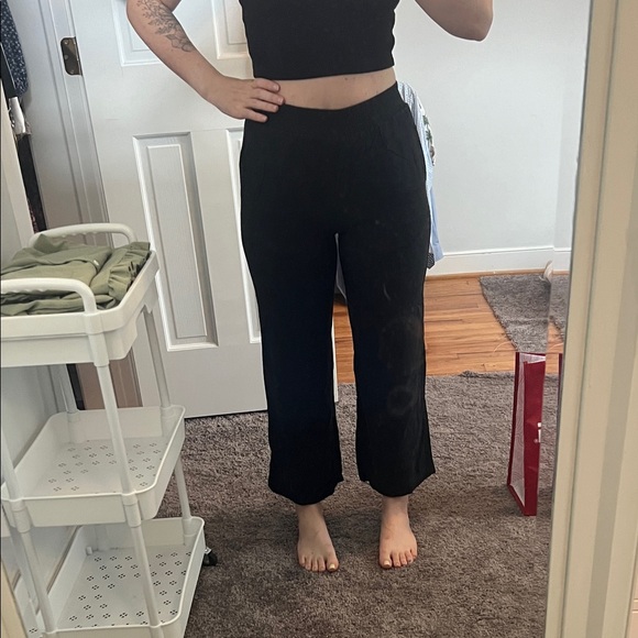 Black Cropped Linen Pants - Picture 1 of 4